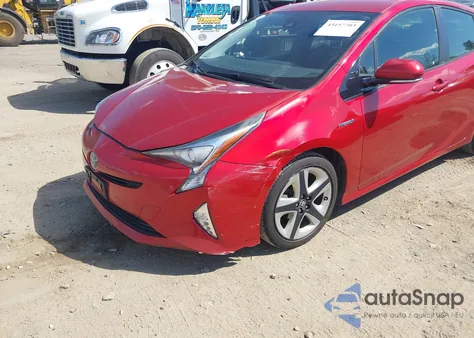 2016 Toyota Prius Three Touring z USA, uszkodzony, nr VIN JTDKARFU9G3522221